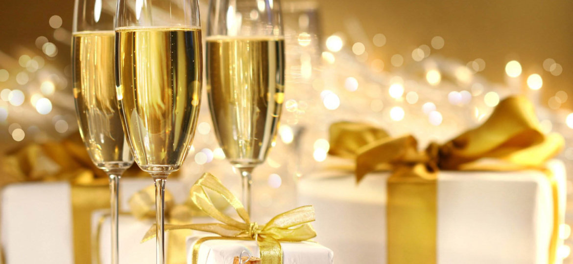 Wine-Experts-say-Holiday-Champagne-Recession-is-Over (1)